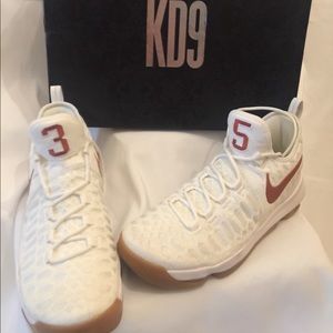 Men’s sneakers (SOLD)